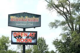 Tie vote kills strip club’s hope for liquor license from Kane County commission