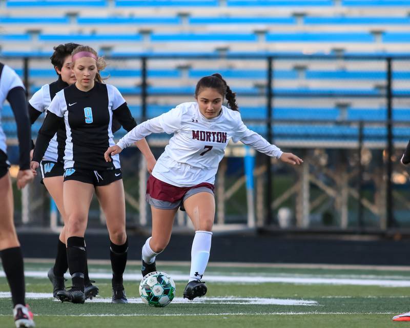 Morton's Andrea Aguirre breaks loose towards the goal during soccer match between Morton at Willowbrook. April 14, 2022.