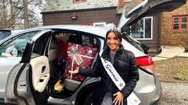 Miss Gurnee reaches out to help community
