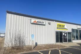 Curly’s Furniture store in DeKalb to close April 3