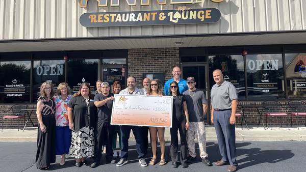 After break-in, Lake in the Hills restaurant awarded chamber foundation’s 1st emergency grant