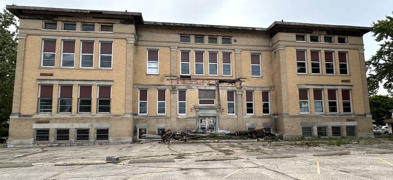 Congress School in Polo has remained empty for several years. This photo was taken on Monday, July 1, 2024.