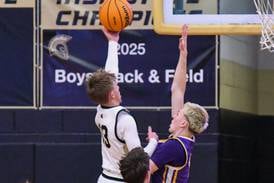 Xander Lewis’ 15 points, defensive effort help Sycamore beat Mendota