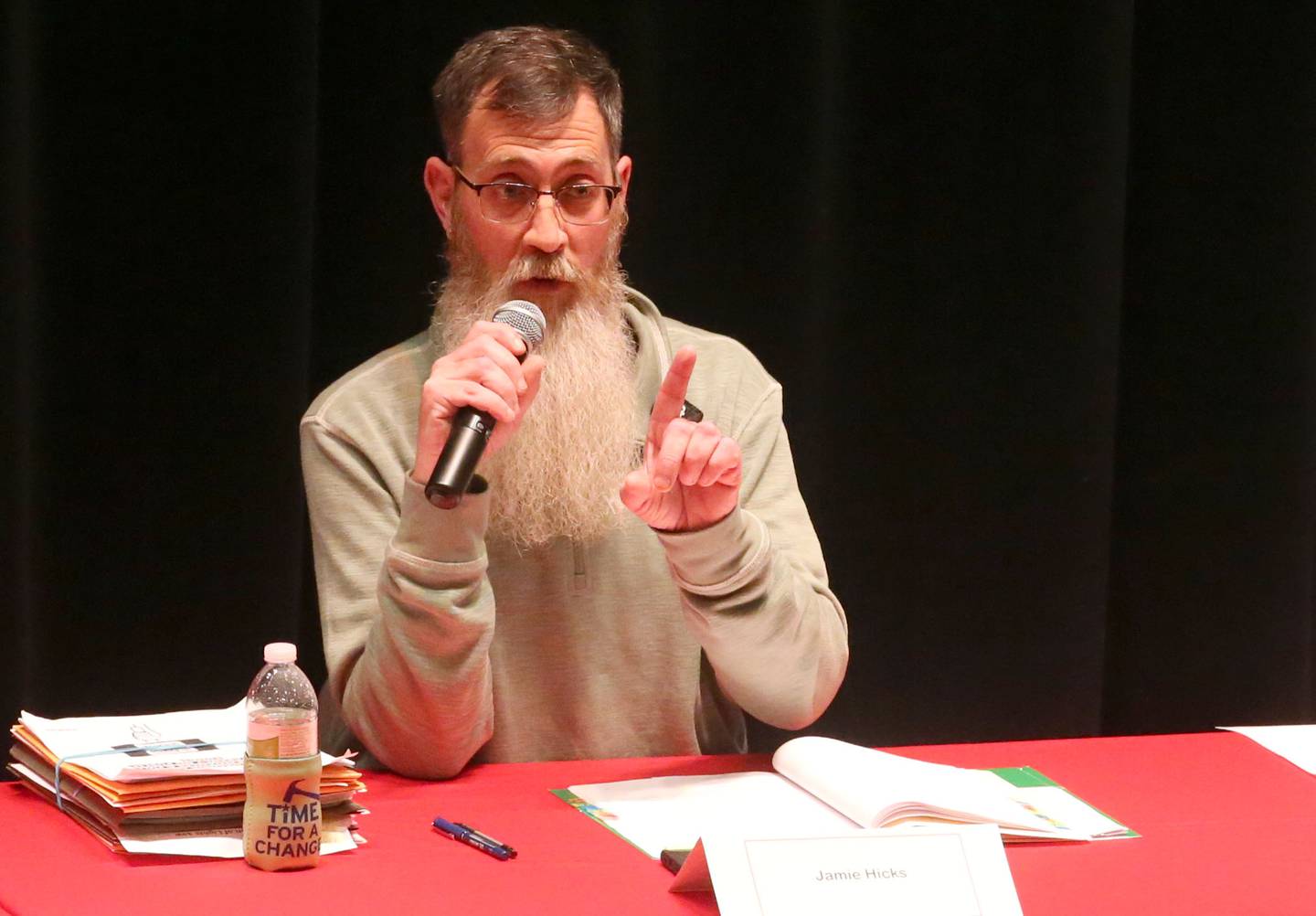 La Salle mayor candidate Jamie Hicks speaks during the La Salle Mayor Forum on Wednesday, March 19, 2025 in Matthiessen Auditorium at La Salle-Peru Township High School.