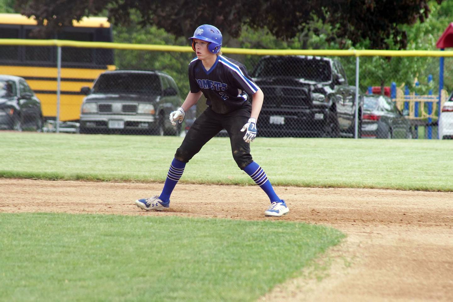 Newman's Daniel Kelly leads off second base against Warren on Saturday, May 28, 2022.