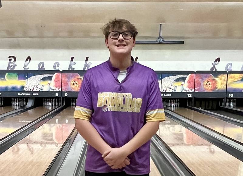 Mendota senior Paxton Bauer placed fifth at the Sterling Sectional to advance to sectional as an individual.