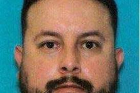 Border Patrol agent from Pingree Grove denied release on charges of sexual assault, robbery