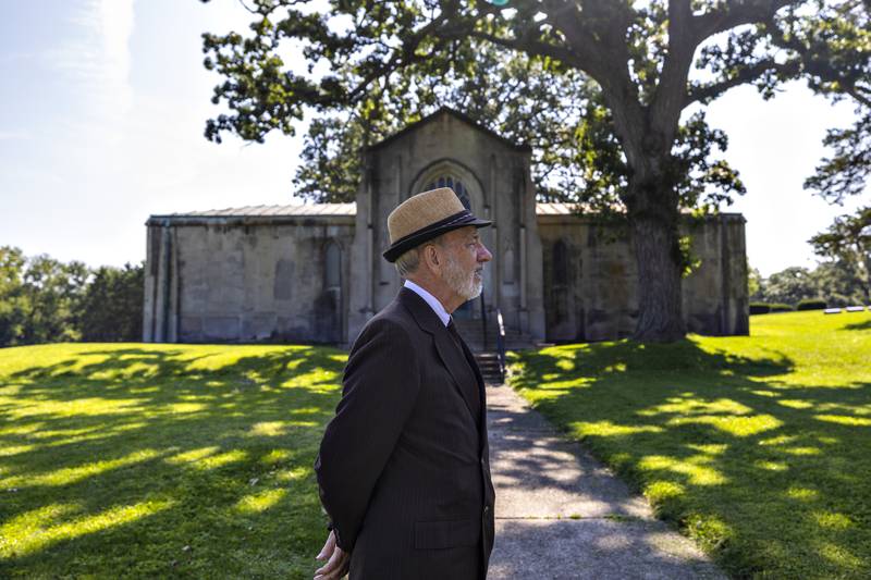 Local historian Tom Wadsworth and others will lead a cemetery walk at Dixon’s Oakwood Cemetery. Wadsworth will portray Samuel S. Dodge, who was the first to be buried in the Oakwood Mausoleum.