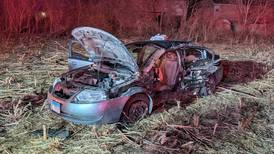 3 seriously injured in single-vehicle crash in Lake in the Hills 