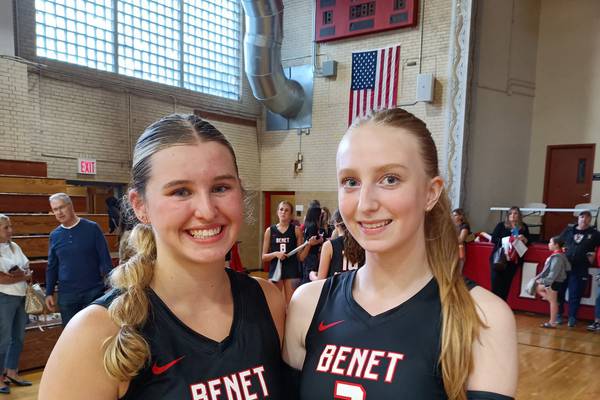 Benet volleyball sweeps Metea Valley in style ... and in new uniforms