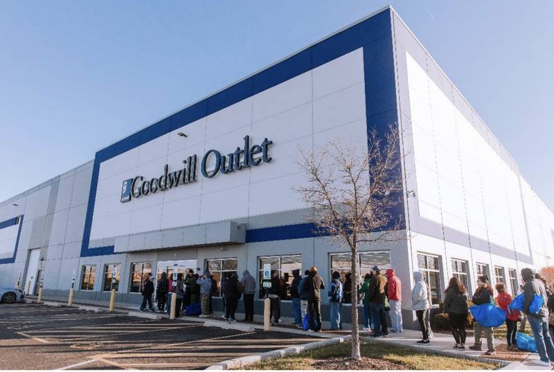 The Romeoville Goodwill Outlet opened its doors for hundreds of
shoppers at , located at 1343 Enterprise Drive on Nov. 15, 2023.