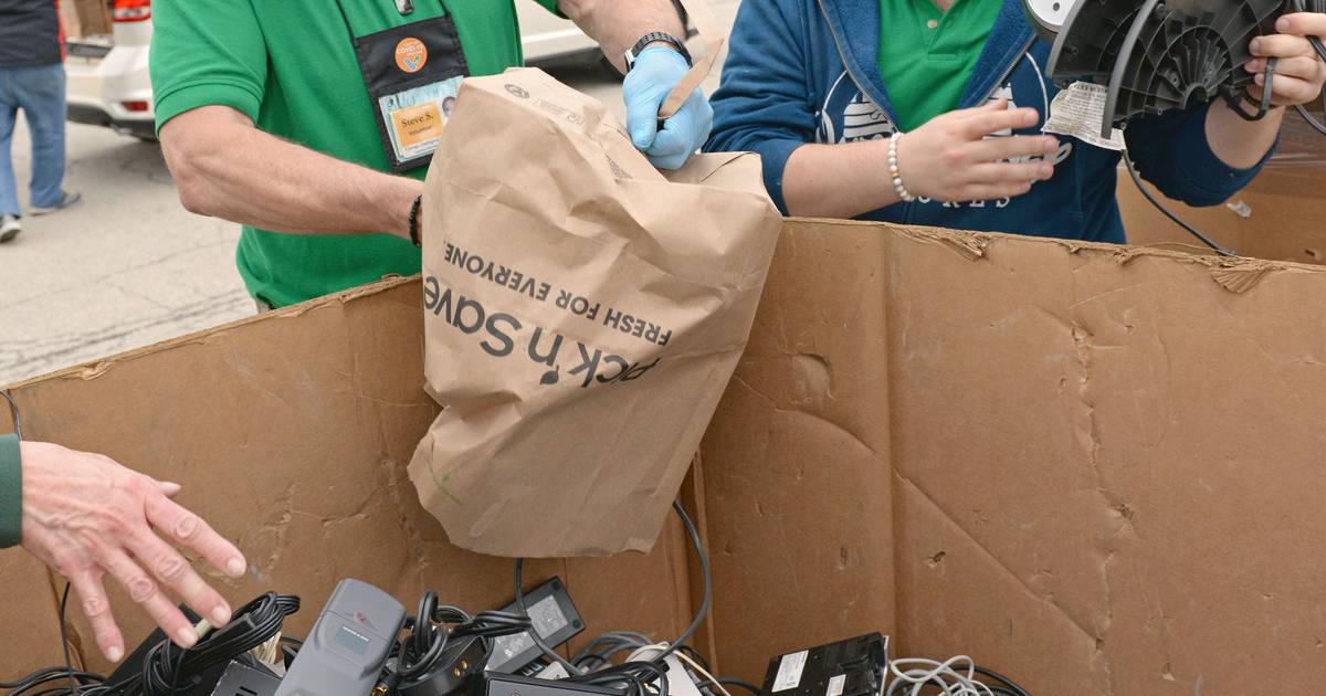 Photos Recycling event in Brookfield Shaw Local