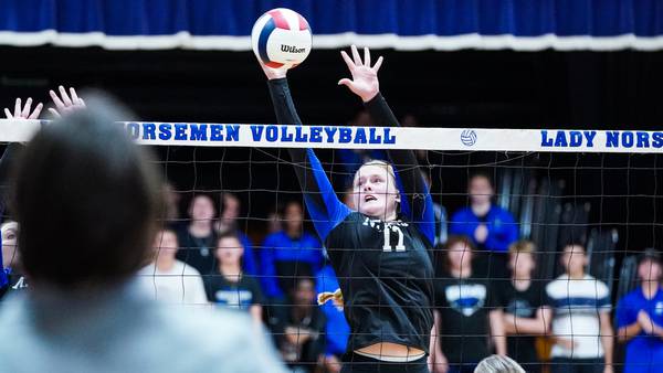 Freshman Zoey Carlson, Newark rally to hand Aurora Christian first loss in three-set thriller