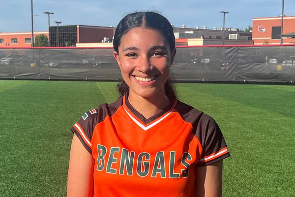 Kaleigh Cawthon’s homer the difference as Plainfield East beats Yorkville in showcase of sophomore pitchers