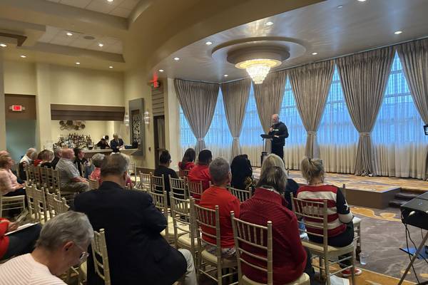 Photos: Charlie Kirk prayer service, candidate petition drive in McHenry County