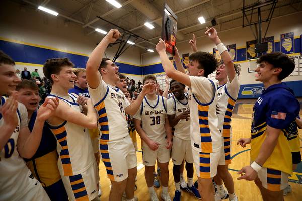 Time runs out, Johnsburg beats Richmond-Burton for 1st regional title since 2019