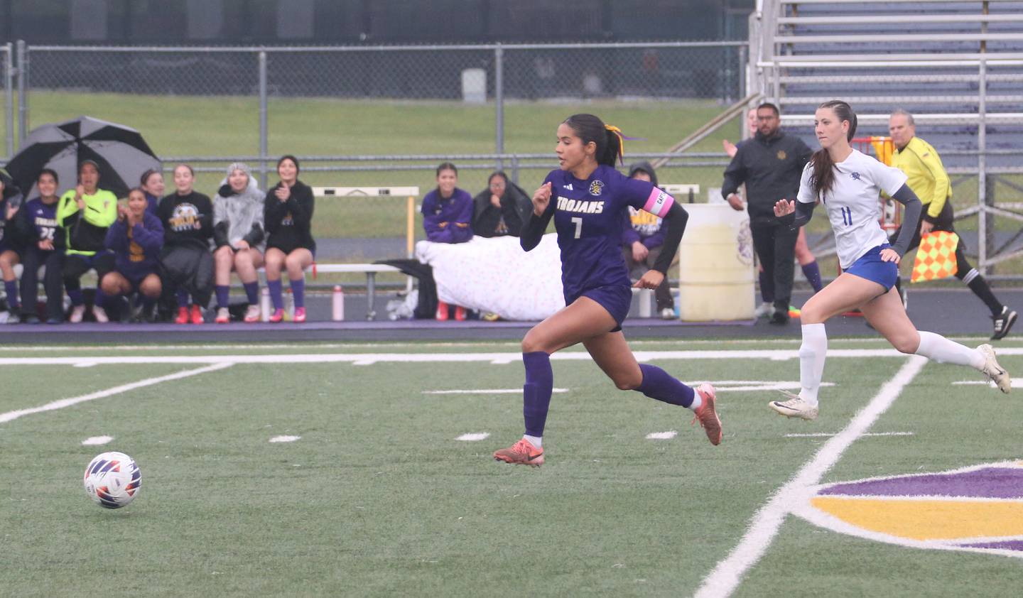 Mendota's Crystal Garcia sprints ahead of Princeton's Addy Dever to score on a breakaway during the Class 1A Regional final game on Tuesday, May 20, 2025 at Mendota High School.