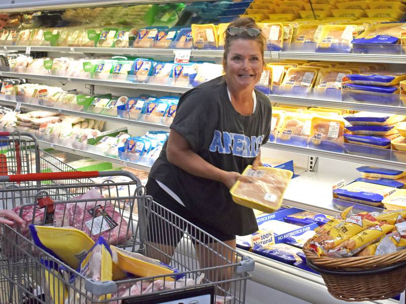 Photos: Ottawa women wins local grocery shopping spree