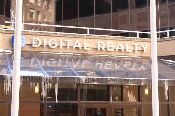 Battle over data centers in Illinois pits consumer costs vs. state competitiveness