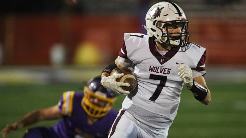 Prairie Ridge's Tyler Vasey runs against Wauconda in a Class 6A playoff football game in Wauconda on Friday, November 5, 2021.