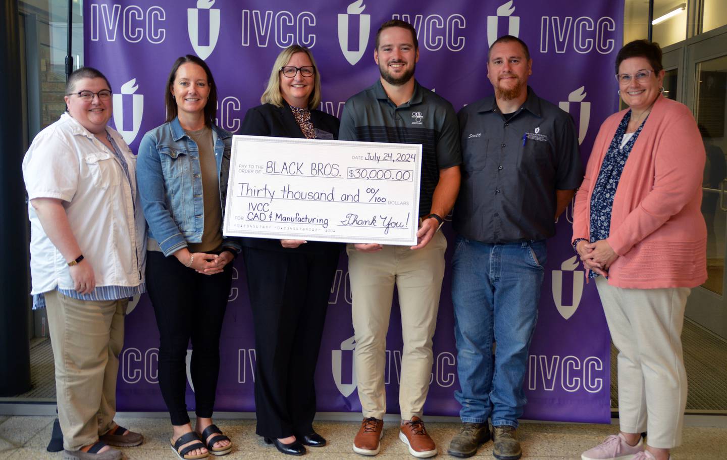 Illinois Valley Community College recently accepted a $30,000 donation from Black Bros. Co. machinery manufacturing in Mendota to purchase equipment for the CAD and manufacturing labs. Pictured (from left) are Kim Herout, administrative assistant IVCC Workforce Development Division; Black Bros. CFO Megan Kneebone; IVCC President Tracy Morris; Black Bros. Owner Evan Carroll; IVCC Manufacturing Program Coordinator Scott Fox and Vicki Trier, IVCC Vice President for Academic Affairs.