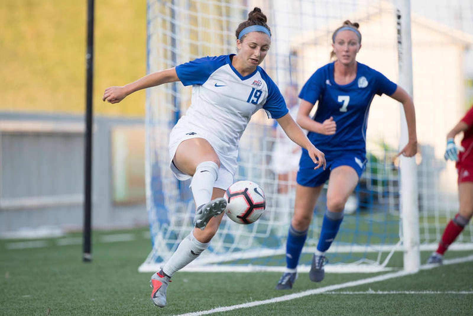 On Campus Huntley grad Taryn Jakubowski on Preseason AllBig East