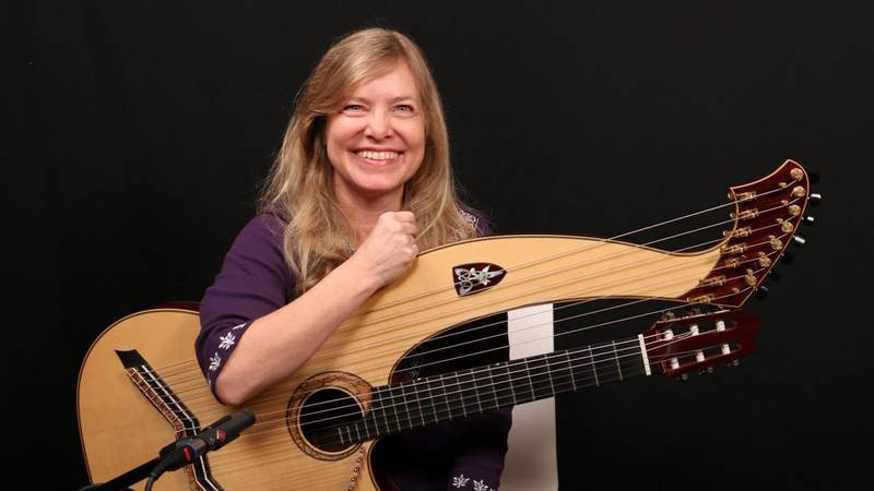 Muriel Anderson’s Saturday-After-Thanksgiving concert set for Nov. 29 in Downers Grove 