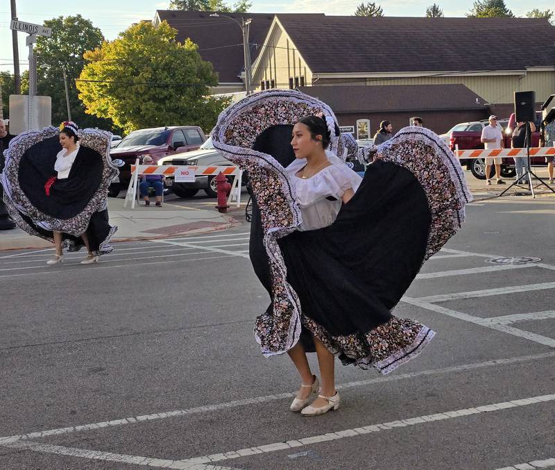 Ballet Folklorico de Colores performs Saturday, Sept. 21, 2024, at Mendota's Amigo Fest.