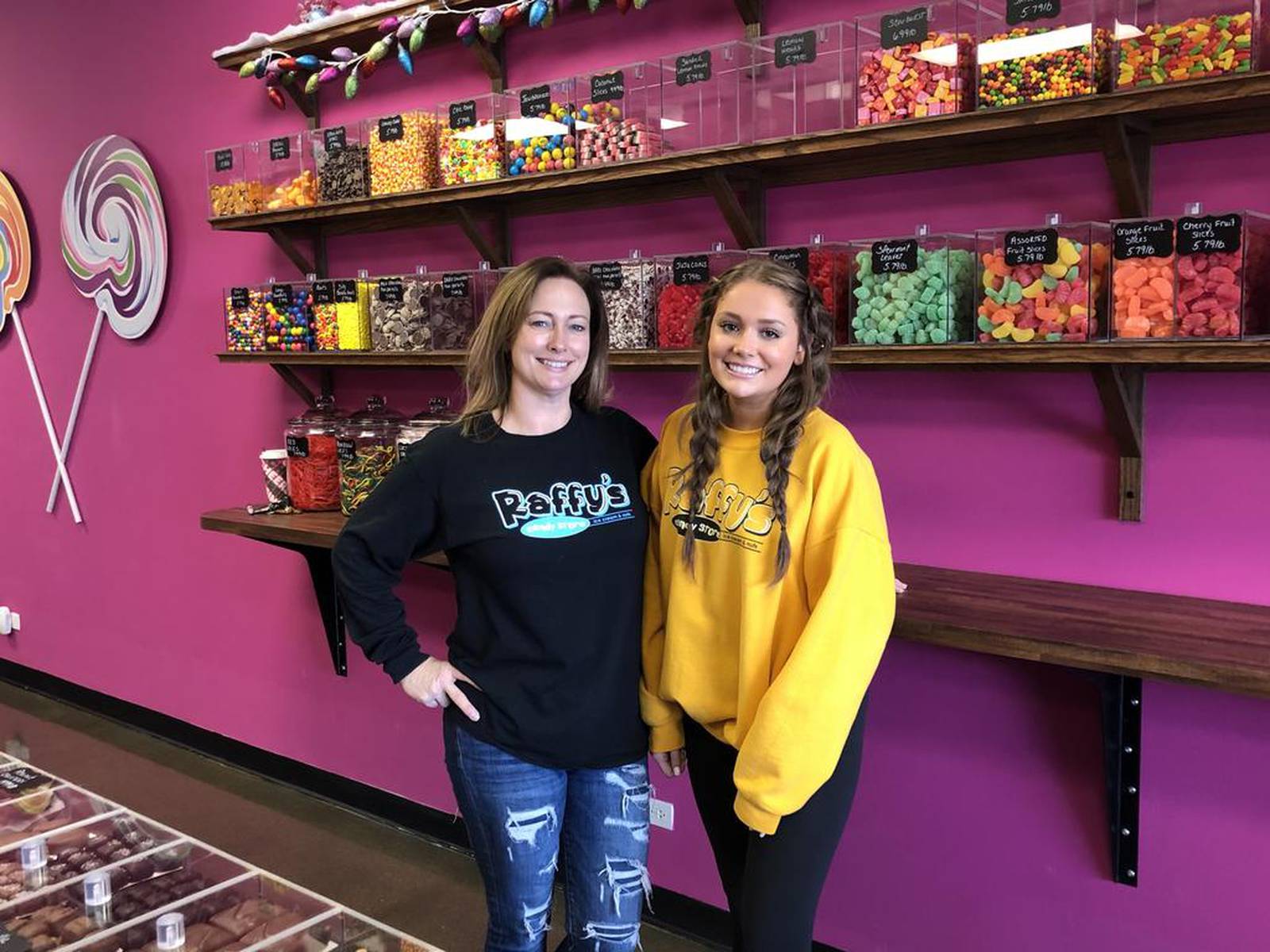 Raffy's Candy Store opens second New Lenox location Shaw Local