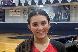 Tehya Knapp, Yorkville follow familiar theme, rally past Oswego East in third set in regional semifinal