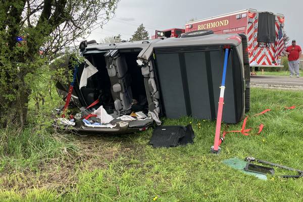 3 injured in rollover crash on Route 173 near Richmond