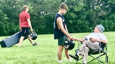Hall of Fame coach John Elder visits Bureau Valley Camp