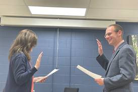 Stewart, Utica trustees sworn back into office