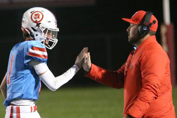 Mark Munson takes two finals snaps; Marquette offense making history: The Times Week 10 Notebook