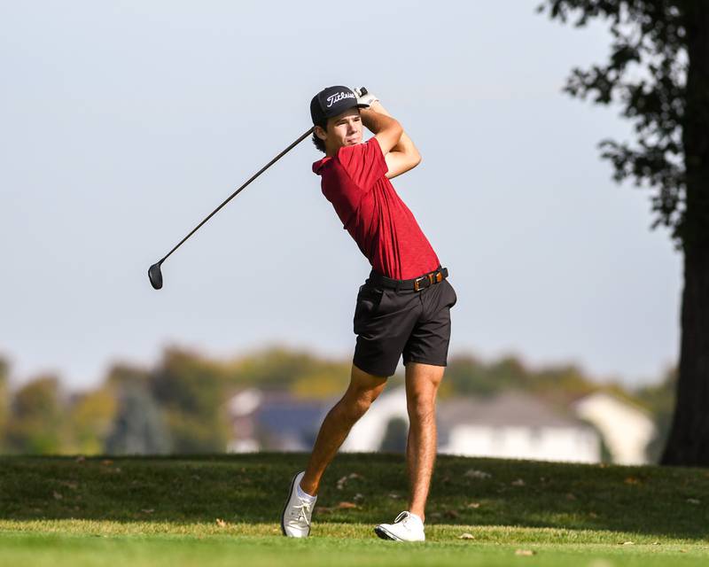 Patrick Cosgrove of Plainfield North watches his tee shot on Wednesday Oct. 1, 2025, during the Plainfield Central regional held at Wedgewood Golf Course in Plainfield.