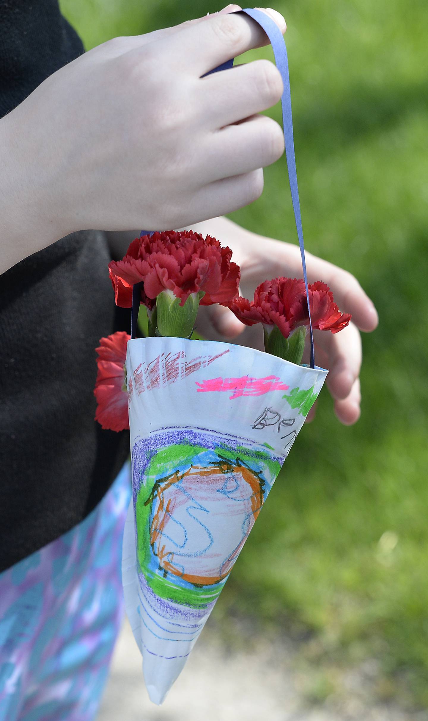 An example of one of the May baskets made by the kindergarten through second grade students at Grand Ridge Grade School and delivered Thursday, May 12, 2022.