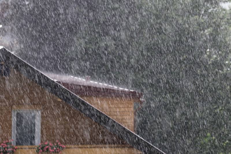 Northern Illinois Seamless Roofing - Protect Your Roof Before the Rainy Season Arrives