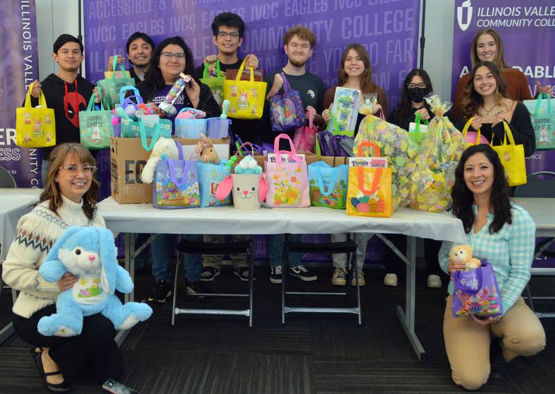 Illinois Valley Community College’s Project Success Leadership Team raised funds and contributions from the campus community to assemble 100 baskets for the Youth Service Bureau to distribute to children in its care.