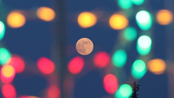 Registration for Light Up Wheaton decorating contest ends Dec. 11