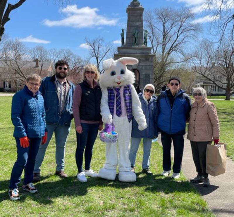 Jackie Davis-Optimist member, Michael Zearing- Rotarian, Tracy Grimmer- Rotarian, Easter Bunny Laura Kann- Rotarian, Hope Browning- Optimist member, Gary Browning- Optimist member and Carol Bird-Optimist member.