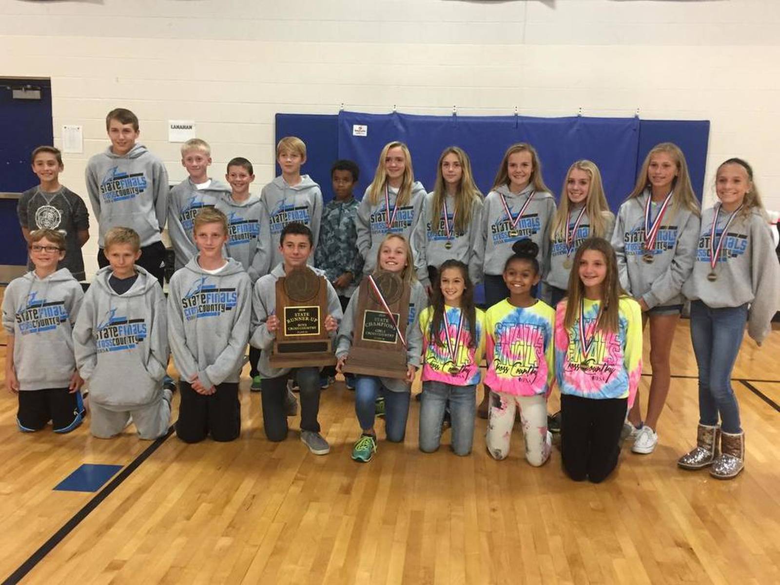 Minooka Junior High girls win 3A state cross country title Shaw Local