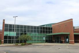 As Crystal Lake Park District debates fitness center purchase, mayor says he has $1M donor