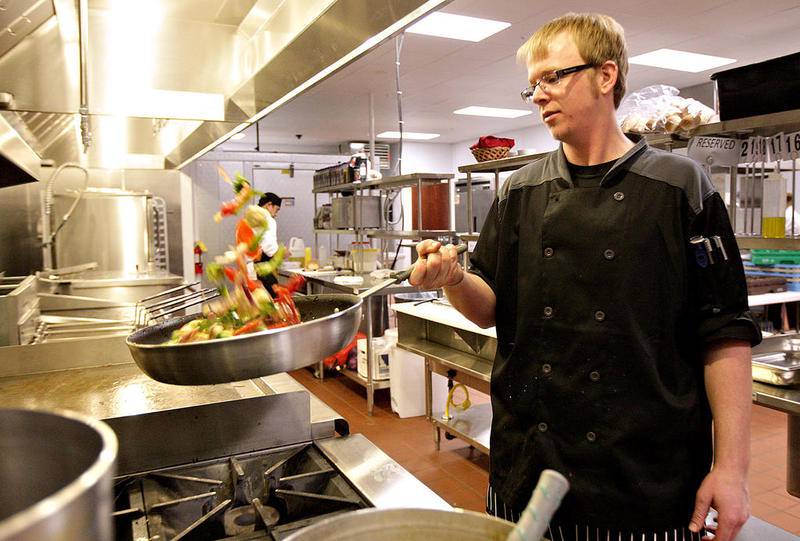 Faranda's in DeKalb seeks nonprofit partners for annual Lenten Fish