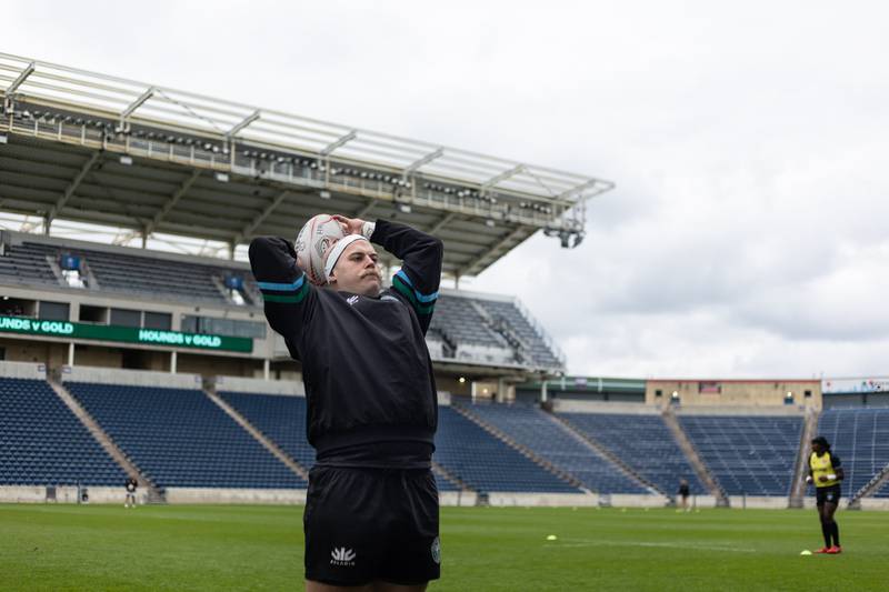 Chicago Hounds' Mason Koch hooker, practices a lineup throw before their game against the NOLA Gold, at Seat Geek Stadium in Bridgeview, on Sunday April 23, 2023.