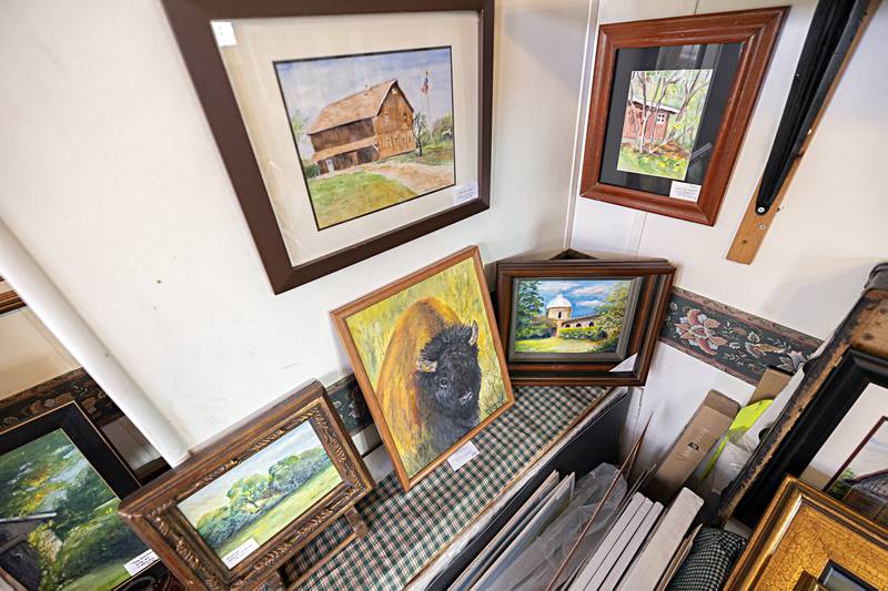 Harvey’s unique works tend to have a country flair. The open houses will be held Dec. 1 and 2 from 9 to 4pm. Garcia is located at 751 Humbert Drive  and Harvey at 439 Comanche both in Dixon.
