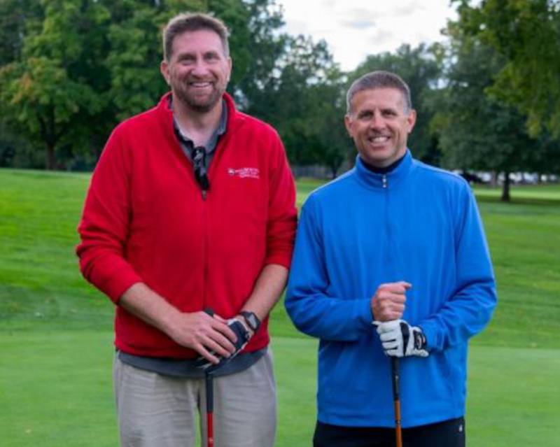 Kevin Pennington, right, with Dr. Scott Peska at the 2022 Waubonsee Foundation Golf Outing.