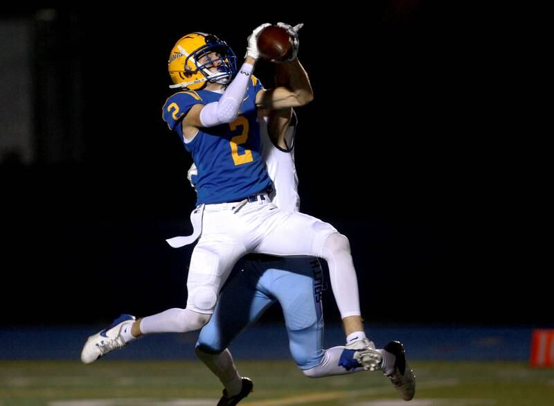 Lyons Township’s Travis Stamm makes a catch during the Class 8A second-round game against Downers Grove South on Friday, Nov. 8, 2024 at Lyons Township in Western Springs.