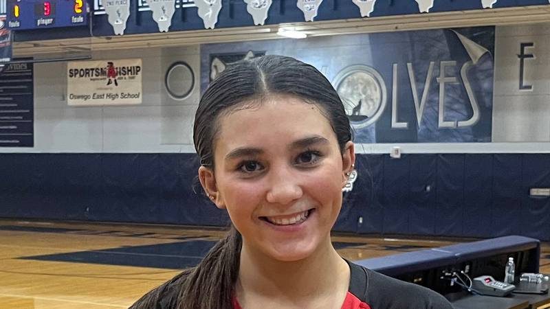 Tehya Knapp, Yorkville follow familiar theme, rally past Oswego East in third set in regional semifinal