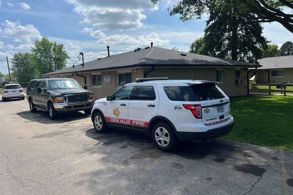 DeKalb bathroom fire injures 1, displaces 16