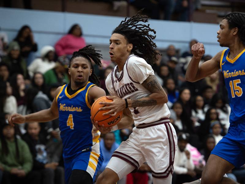 Kankakee stays hot with senior night blowout over Crete-Monee